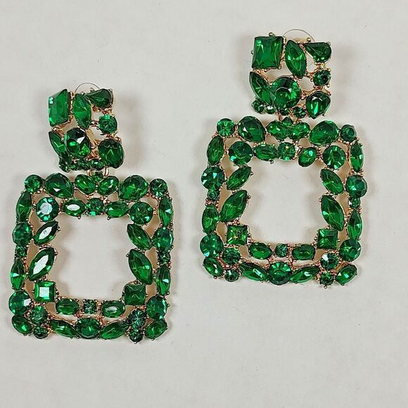 Gold Tone Metal Green Plastic Rhinestone Opulent Chandelier Earrings Square Drop - Picture 2 of 16